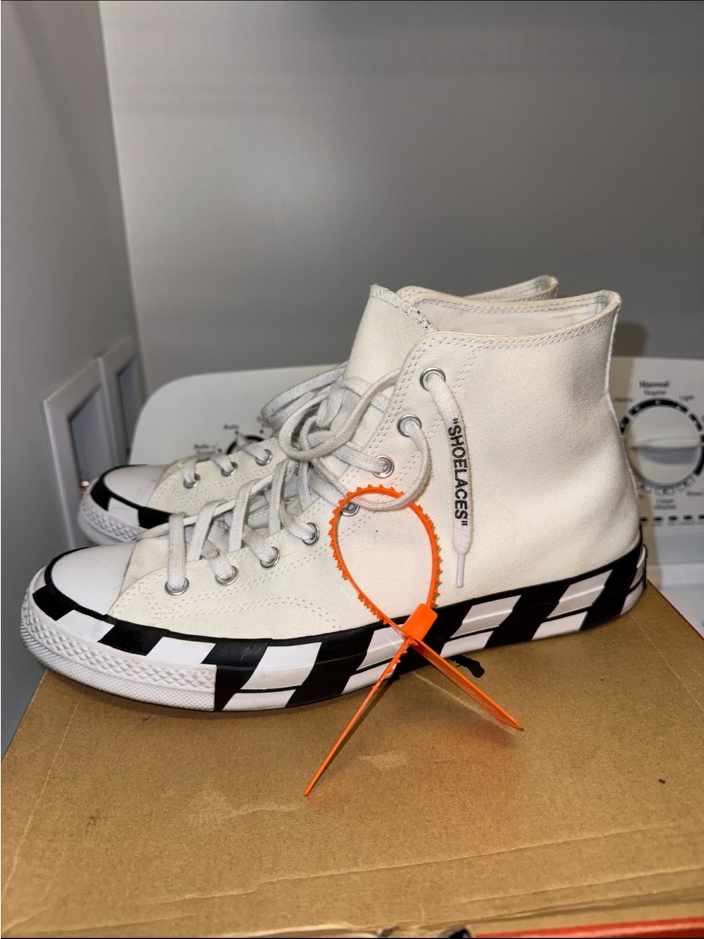 Men’s Off-White Converse